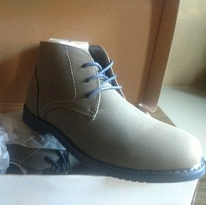 Crown & Ivy Toddler Chuck